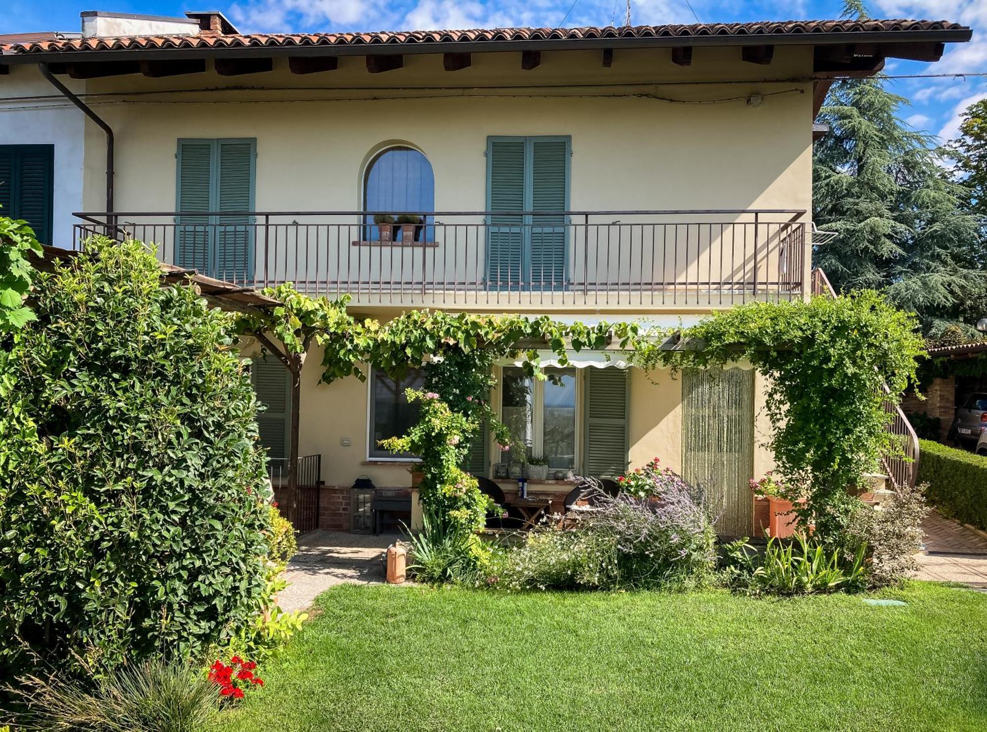 Portacomaro Ca Nostra B&B Home Restaurant المظهر الخارجي الصورة